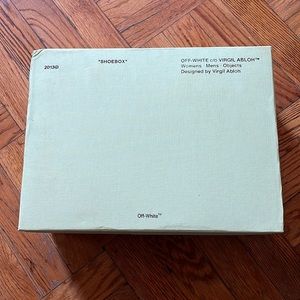 Off-White Mens sneakers. Size 45. Brand new with box